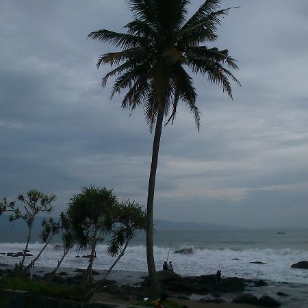 Cimajasquare Hotel & Restaurant Pelabuhan Ratu Esterno foto